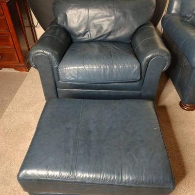 Leather chair with ottoman