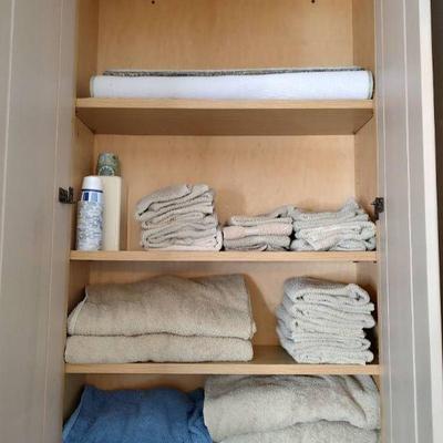 Towels and mat