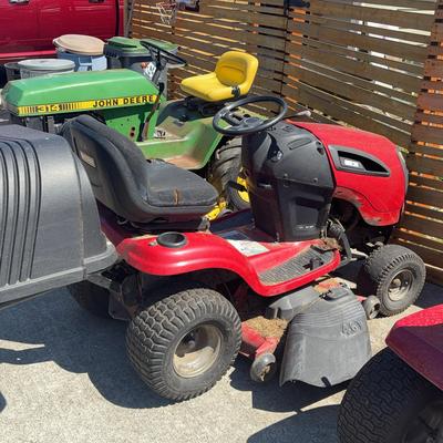 CRAFTSMAN Riding Mower