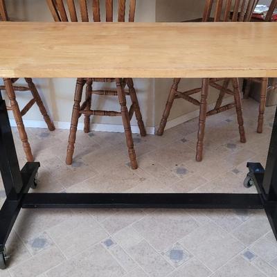 Husky Adjustable Table