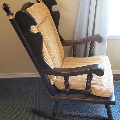 Wing Back Wide Rocking Chair 