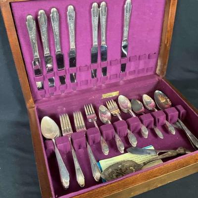 Silverware Place Setting for 7