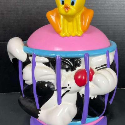 Looney Tunes Gibson Cookie Jar