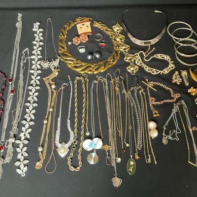 Assorted Fashion Jewelry Lot