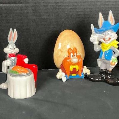 Looney Tunes Salt and Pepper Shaker Sets