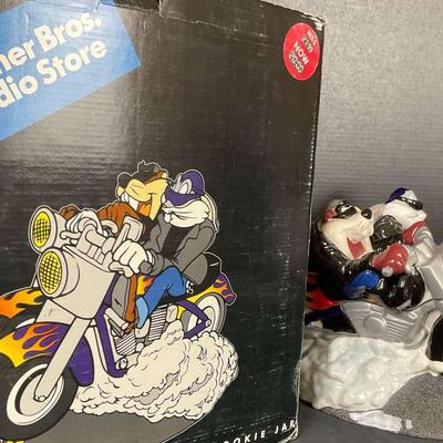 Looney Tunes Motorcycle Cookie Jar With Box 