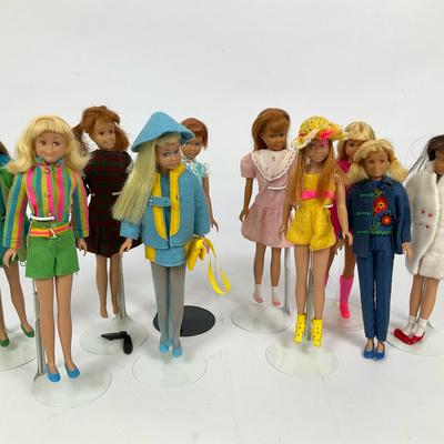 Vintage Skipper Dolls in Retro Outfits