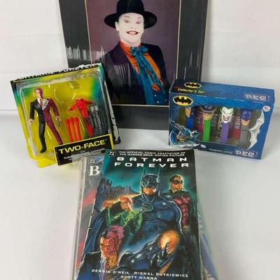 Batman Two-Faced Figure and Collector's Cards Set