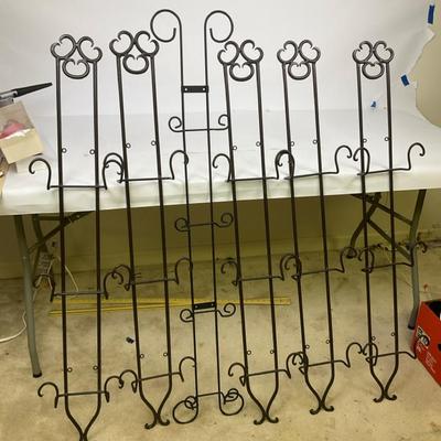 Decorative Wall-Mount Plate Holders – Lot of 6