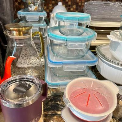 Snapware glass locking lid storage containers
