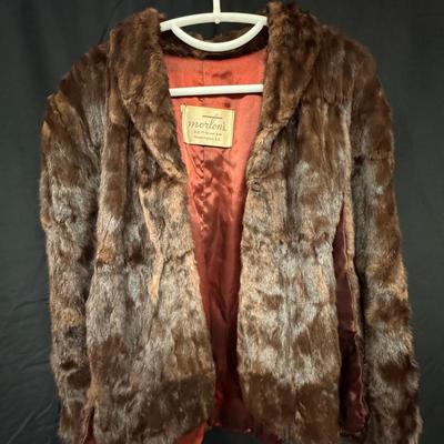 Lot 224: Mortons Vintage Mink Stole