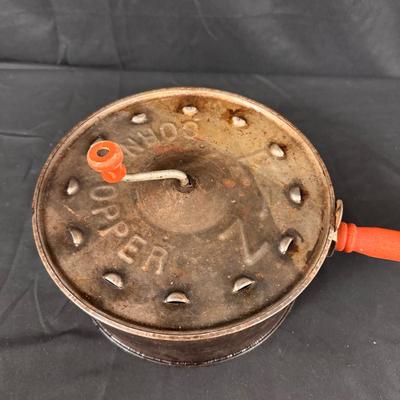 Lot 229: Vintage E-Z Stove Top Corn Popper