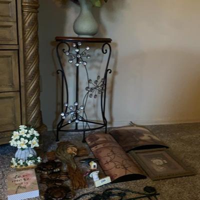 Sale Photo Thumbnail #27: Corner Table And Decorative Wall Hanging Accessories 