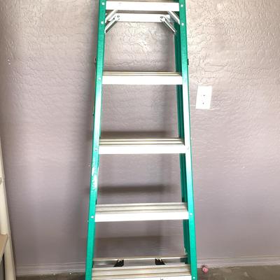 Sale Photo Thumbnail #21: 6 Foot Werner Ladder