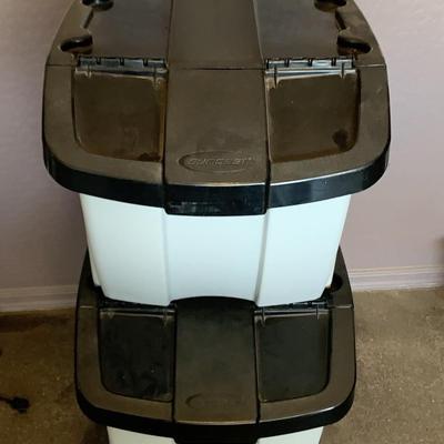 Two Suncast Storage Bins With Flip Top Lids 