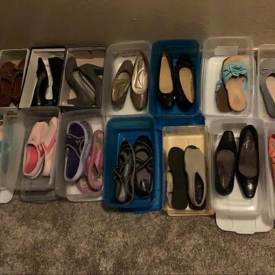 Women’s Shoes, Size 6M ￼