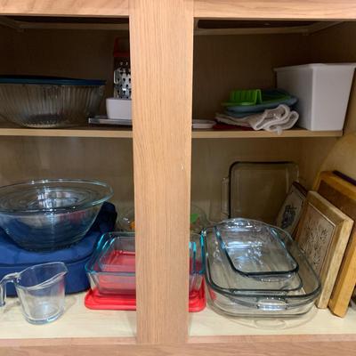 Pyrex Baking Dishes And Misc Kitchen Appliances And Decor