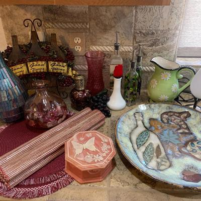 Sale Photo Thumbnail #85: Grape, Wine, And Misc Kitchen Decor And Utensils