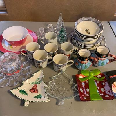 Christmas Cups And Dining ware 