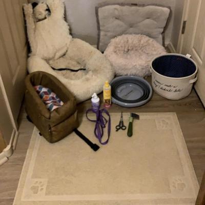 Pet Beds And Other Misc Pet Items