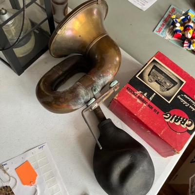 Antique brass car horn