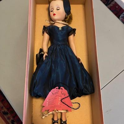 Sweet Sue Sophisticate doll with label, original box and original dress