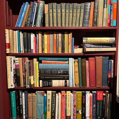 Lots of books and cookbooks
