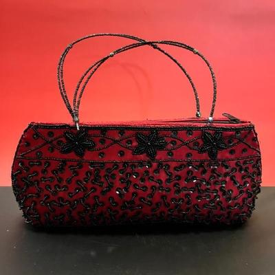 Vintage and antique beaded evening bags