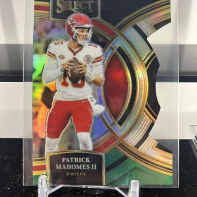 2023 Select Football Patrick Mahomes Die-Cut Red & Green