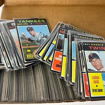 1971 Topps Collection - Over 300 Cards Including Rookies and All-Stars