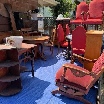 Estate sale photo