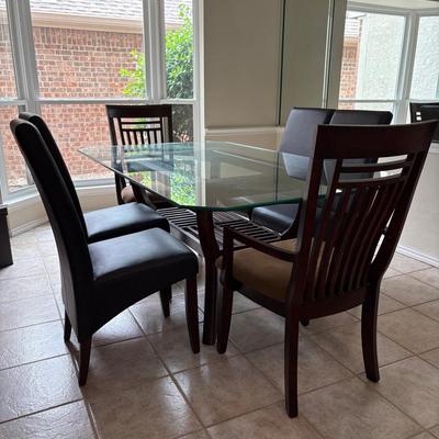 Contemporary Dining Table and Chairs (6)