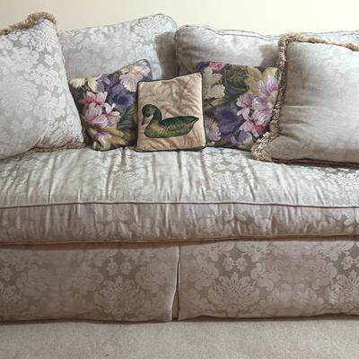 AT107 Ethan Allen Sofa