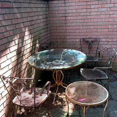 AT433 Metal Patio Table And Chairs