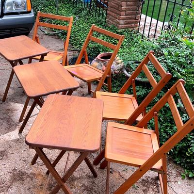 AT409 Foldable Chairs/TV Trays