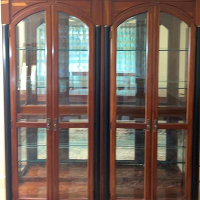 AT125 Ethan Allen Display Cabinet