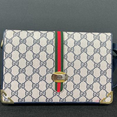 AT805 Handbag on site only