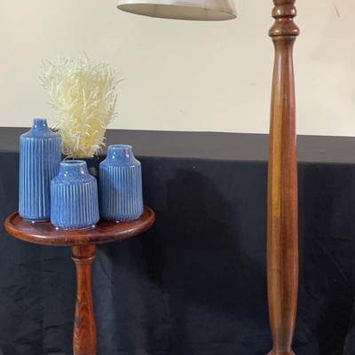AT166 Wood Floor Lamp
