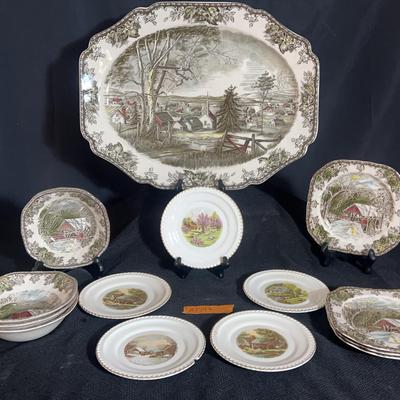 AT197 Friendly Village Dining Pieces