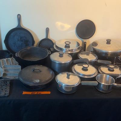 AT320 Cast Iron, Twin Star Cookware, And Copper Bottom Pots