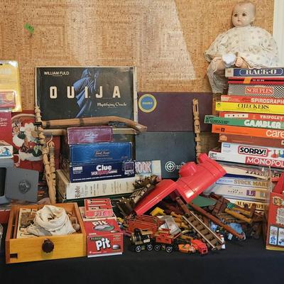 AT191 Classic Games including Lincoln Logs And More