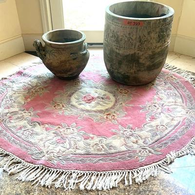 AT323 Circular Pink Tasseled Oriental Rug With Pots