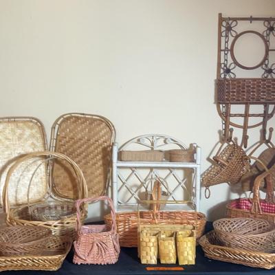 AT325 Wicker Baskets And Shelves