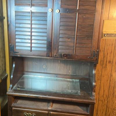 AT443 Ethan Allen Antiqued Pine Old Tavern 40' Door Chest