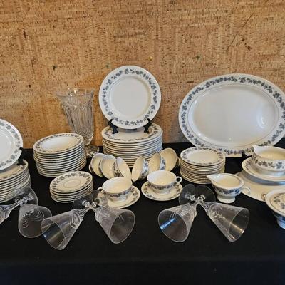 AT306 72 Piece Theodore Haviland New York Arbor China 