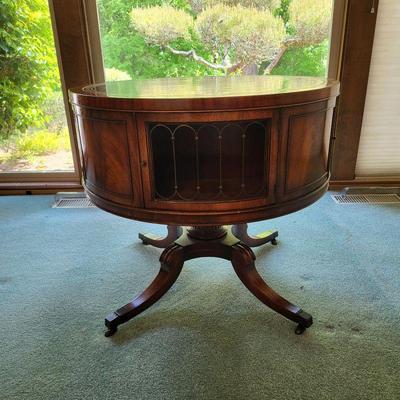 1940's Round Mahogany Weiman Heirloom Table