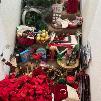 Seasonal Cheer & Festive Holiday Decoration Collection