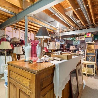 Estate sale photo