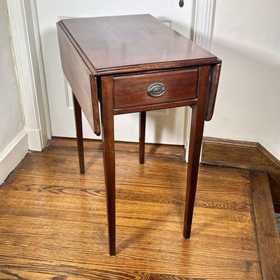Wooden Drop-Leaf Table | Vintage wooden drop-leaf side or end table. Leaf: 8" each Open: 32" - h. 29 x w. 26 x d. 16 in