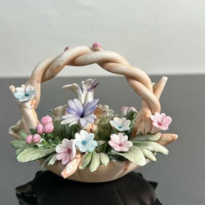 Capodimonte Flower Basket | Vintage (1950's) Italian (Capodimonte) porcelain flower basket decorative figurine. - h. 3 x w. 4 in